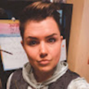 Meet your Posher, Bethany